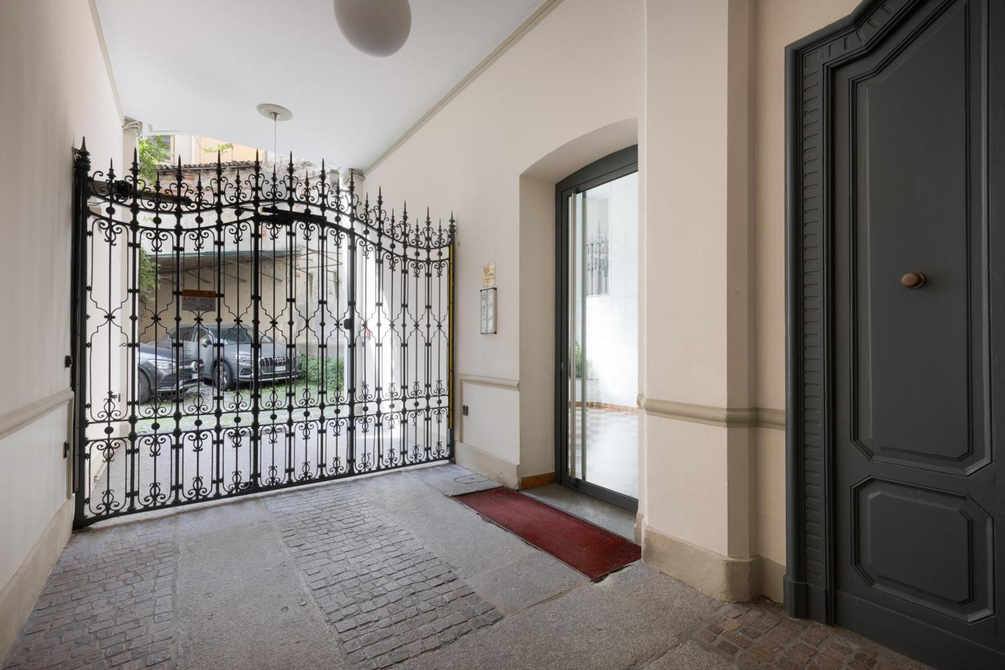 Casa Cosy Suite Duomo Милан Экстерьер фото